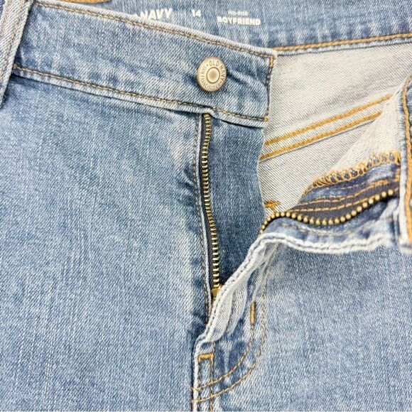 Old Navy Blue Mid Rise Boyfriend Factory Distressed Cotton Denim Shorts NEW - Picture 12 of 16